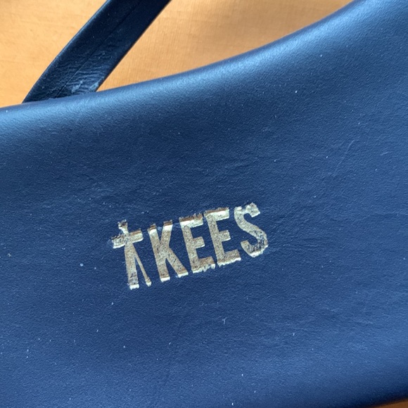 TKEES Dark Blue Slipper US10 - Picture 3 of 8